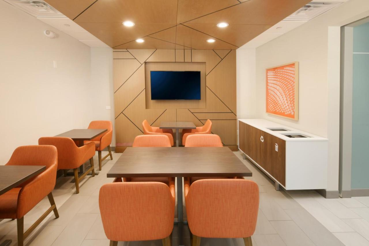 Holiday Inn Express & Suites - Williamstown - Glassboro By Ihg Kültér fotó